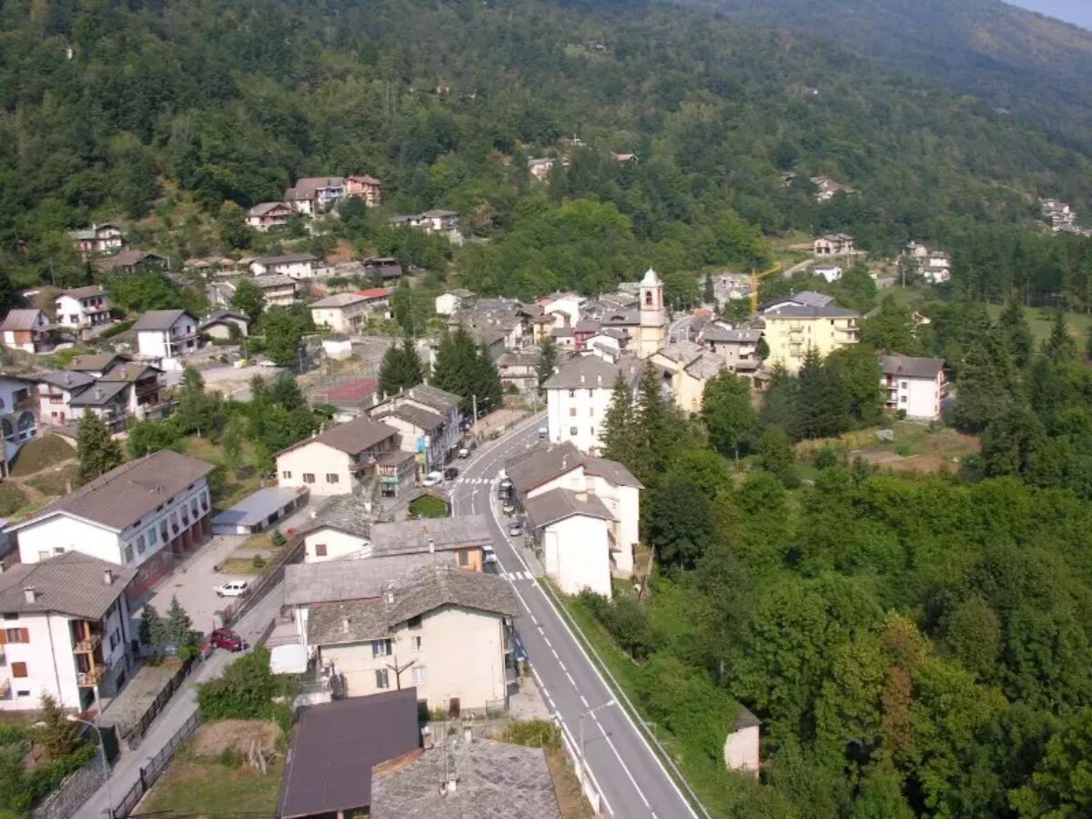 il concentrico della borgata Capoluogo visto dall'alto